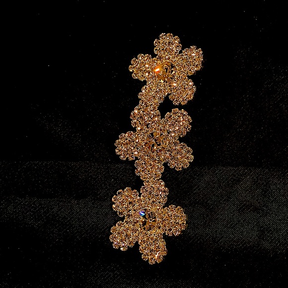 Sparkling Rhinestone Floral Button 3 for $16 - Picture 1 of 5